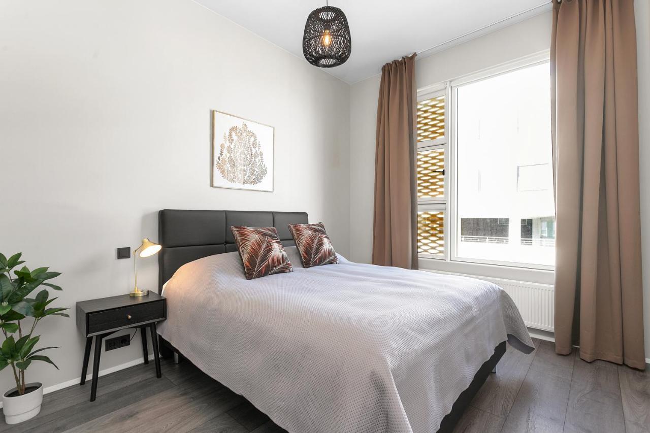 Modern Downtown Apartment - Harbour View ريكيافيك المظهر الخارجي الصورة